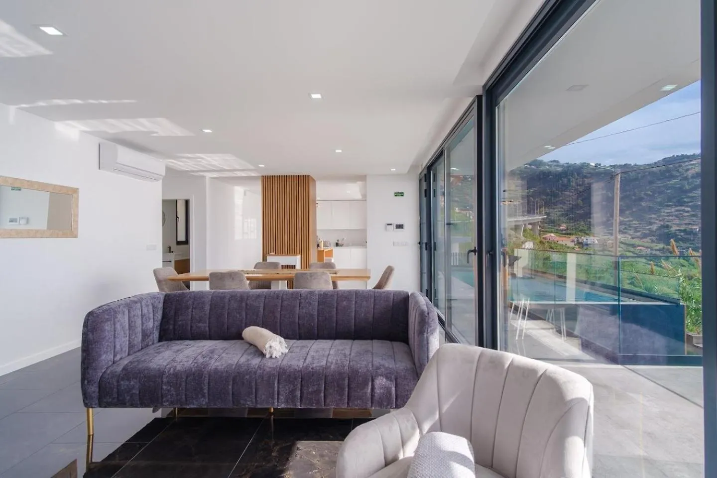 شقة Guestready - Madeiran Oasis With Ocean View Campanário البرتغال